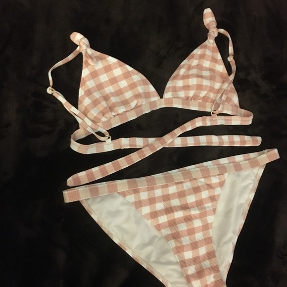 Never Worn bikini NWOT - Picture 2 of 2